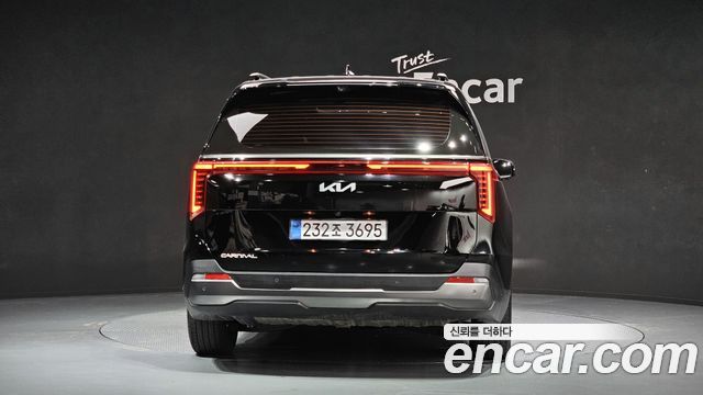 Kia Canival 2025 — photo 4