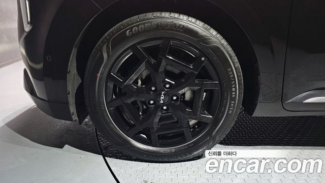 Kia Canival 2025 — photo 5