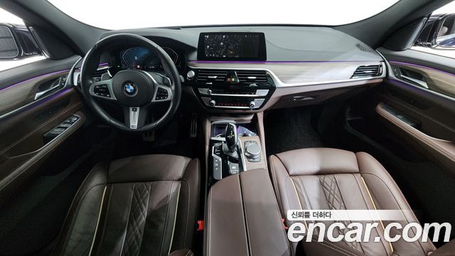 BMW Gran Turismo 2020 — photo 7