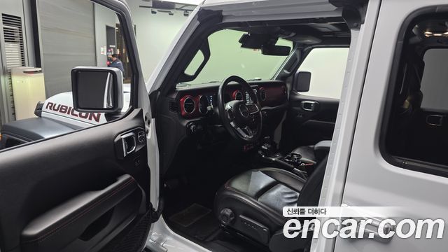 Jeep Wrangler 2022 — photo 10