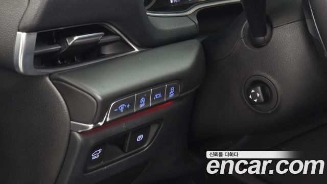 Genesis GV80 2020 — photo 15