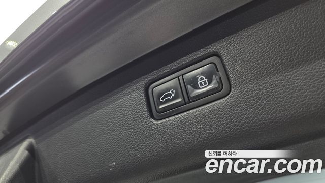 Genesis GV80 2020 — photo 17