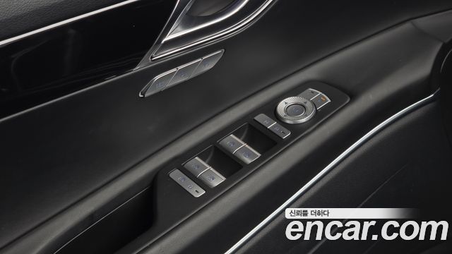 Genesis GV80 2020 — photo 18