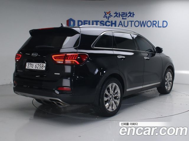 Kia Sorento 2018 — photo 2