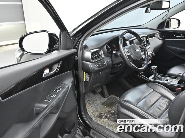 Kia Sorento 2018 — photo 11