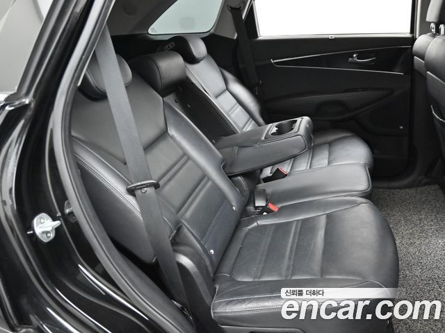 Kia Sorento 2018 — photo 12