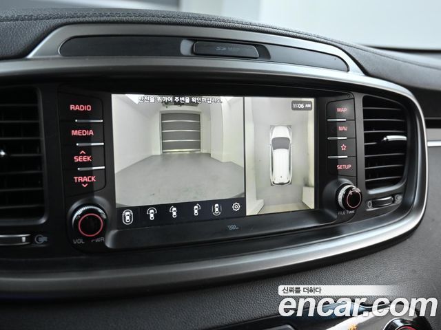 Kia Sorento 2018 — photo 15
