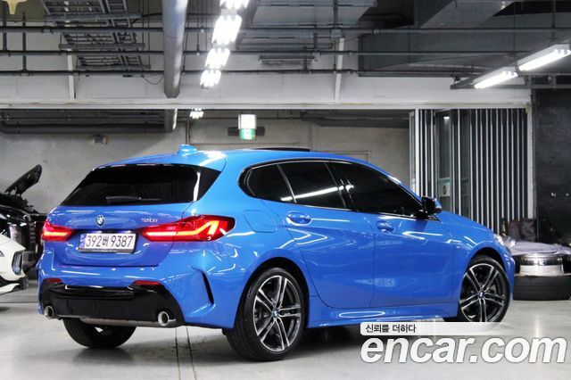 BMW 1-Series 2023 — photo 6