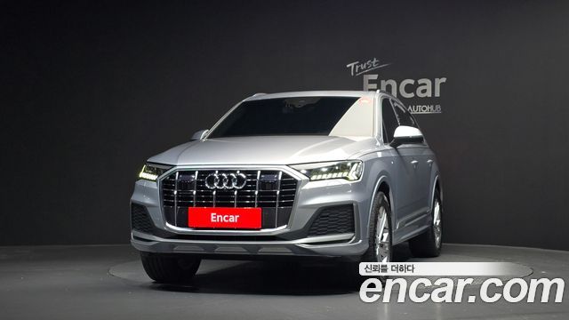 Audi Q7 2021 — photo 3