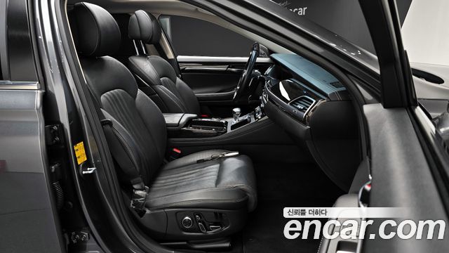 Genesis G90 2019 — photo 16