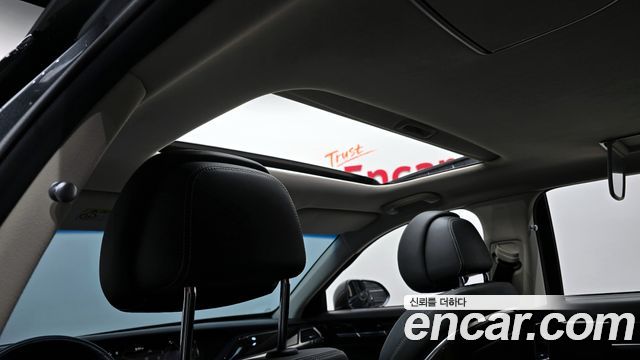 Genesis G90 2019 — photo 35