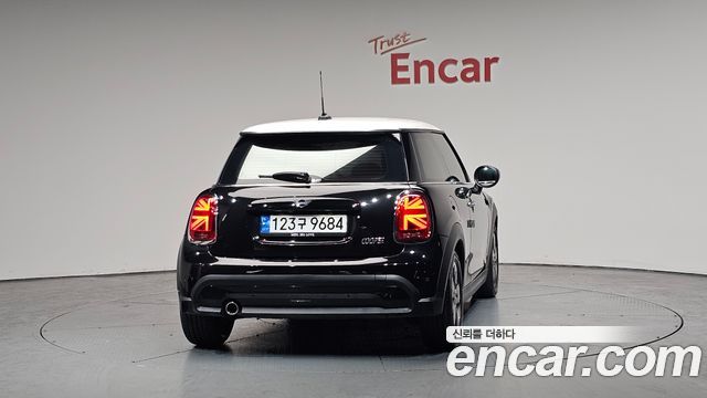 Mini Cooper 2022 — photo 4