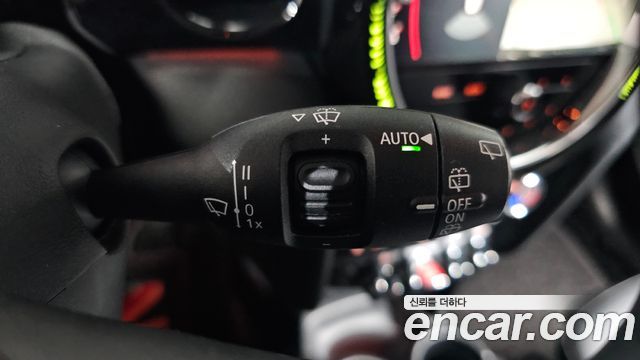 Mini Cooper 2022 — photo 25