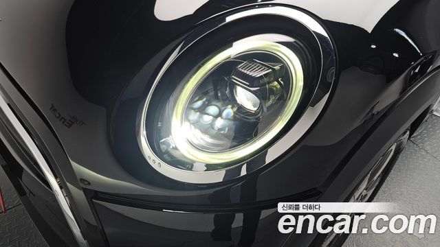 Mini Cooper 2022 — photo 8