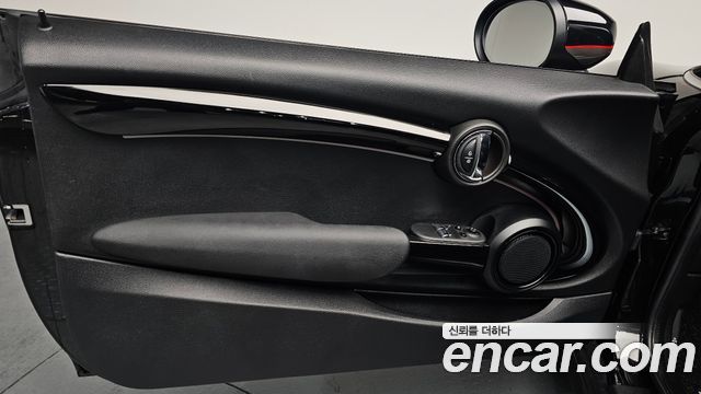 Mini Cooper 2022 — photo 14