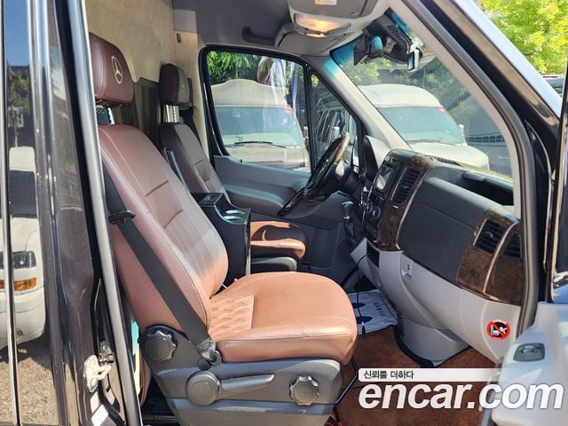 Mercedes-Benz Sprinter 2017 — photo 20