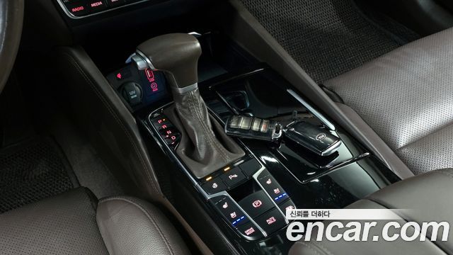 Kia K7 2017 — photo 9