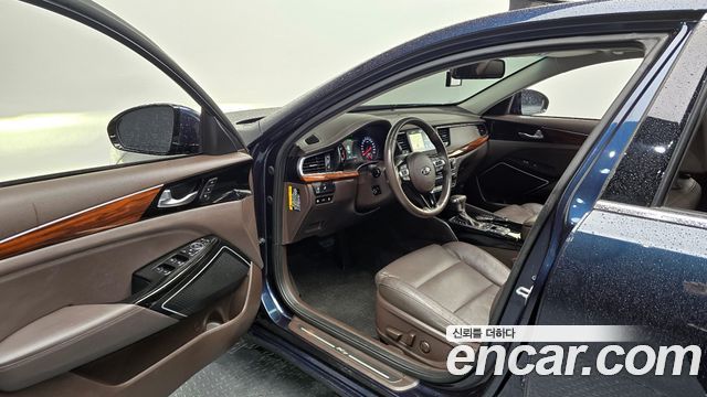 Kia K7 2017 — photo 10