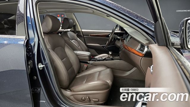 Kia K7 2017 — photo 11