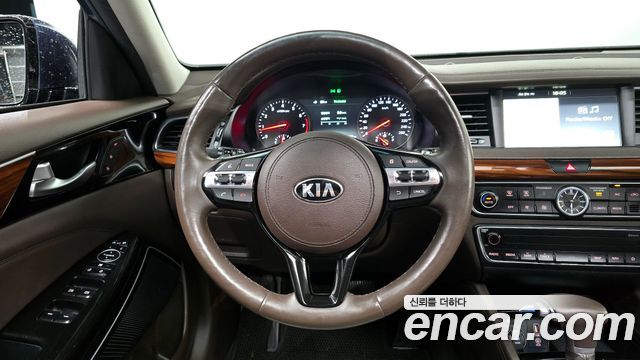 Kia K7 2017 — photo 13