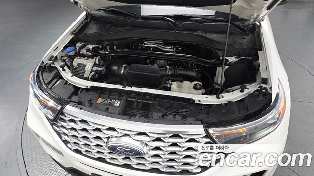 Ford Explorer 2022 — photo 6