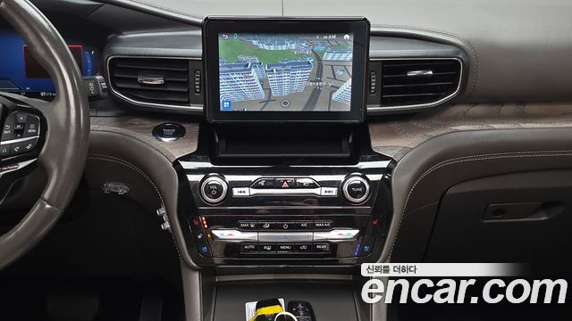 Ford Explorer 2022 — photo 20
