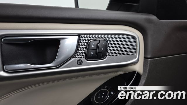 Ford Explorer 2022 — photo 22