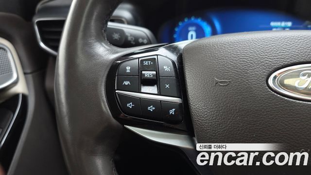 Ford Explorer 2022 — photo 24