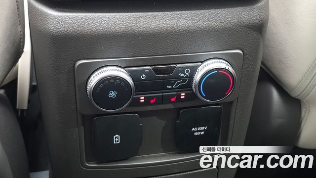 Ford Explorer 2022 — photo 25