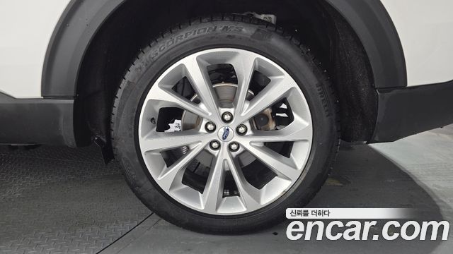 Ford Explorer 2022 — photo 7
