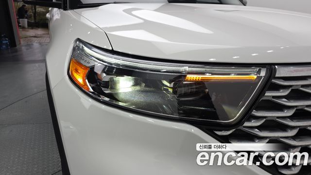 Ford Explorer 2022 — photo 8