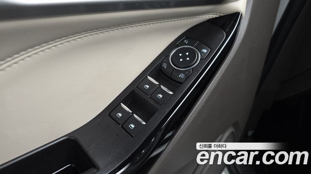 Ford Explorer 2022 — photo 30
