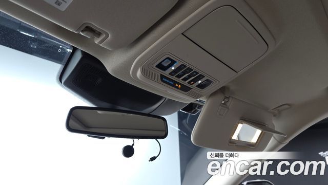 Ford Explorer 2022 — photo 32