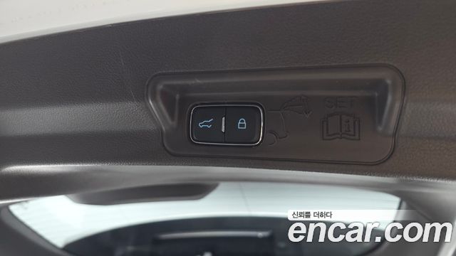 Ford Explorer 2022 — photo 33