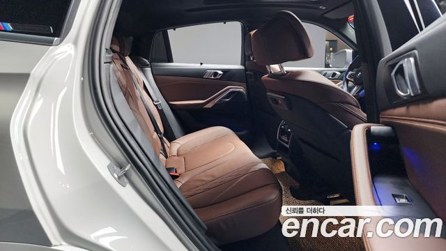 BMW X6 2022 — photo 11