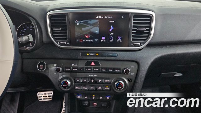 Kia Sportage 2019 — photo 18