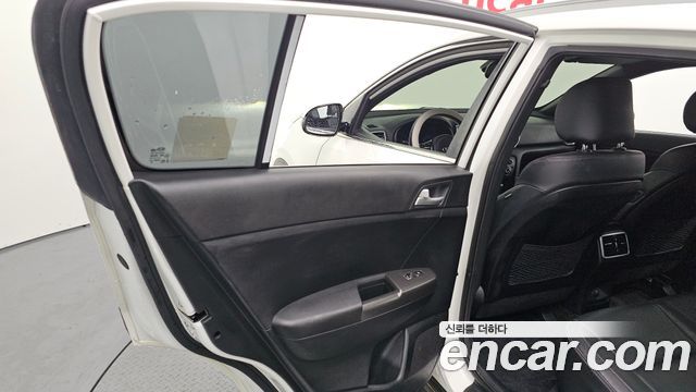 Kia Sportage 2019 — photo 15