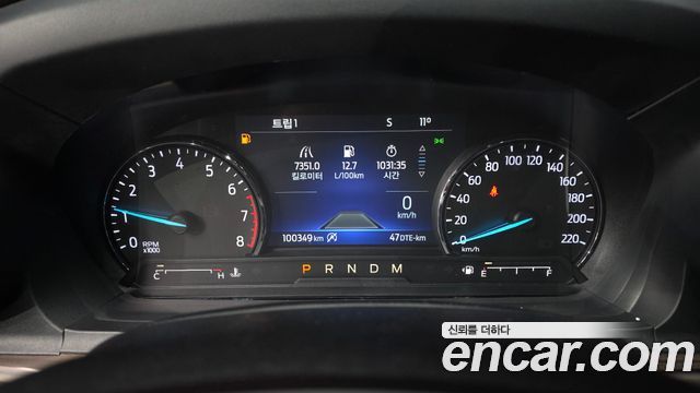 Ford Explorer 2020 — photo 11