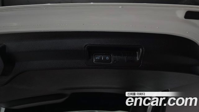 Ford Explorer 2020 — photo 26