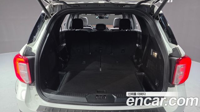 Ford Explorer 2020 — photo 30