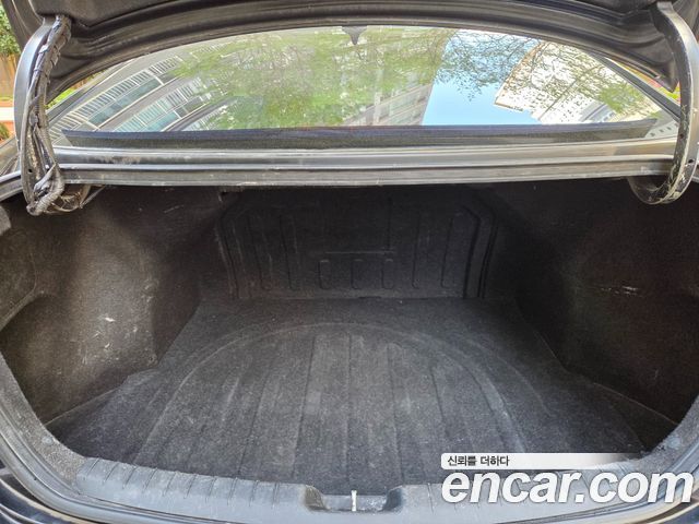 Hyundai AVANTE 2018 — photo 19
