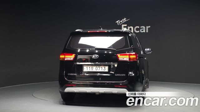 Kia Canival 2016 — photo 4