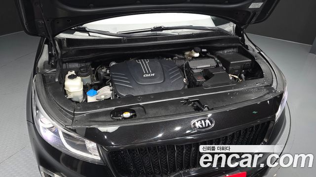 Kia Canival 2016 — photo 6