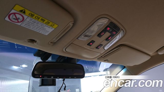 Kia Canival 2016 — photo 25