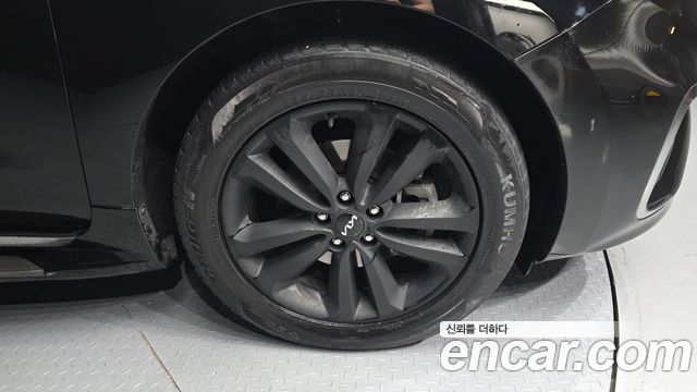 Kia Canival 2016 — photo 7