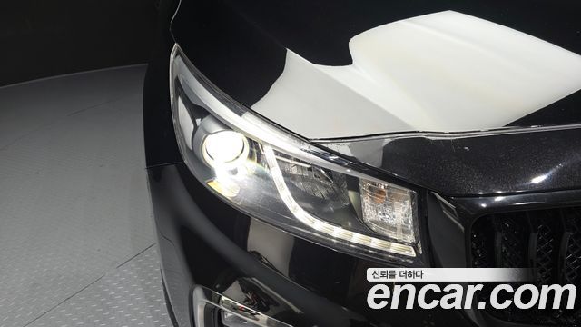 Kia Canival 2016 — photo 8