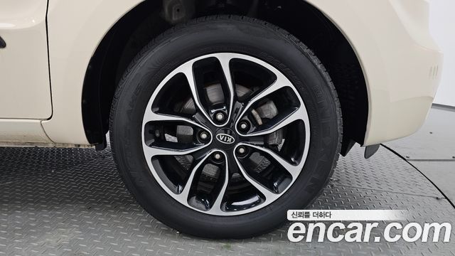 Kia Soul 2010 — photo 5
