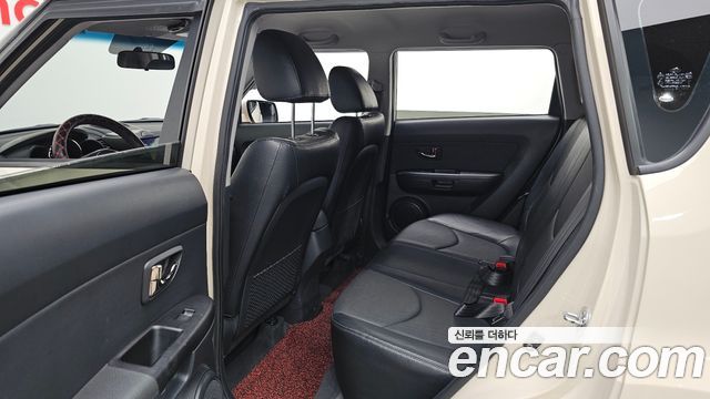 Kia Soul 2010 — photo 18