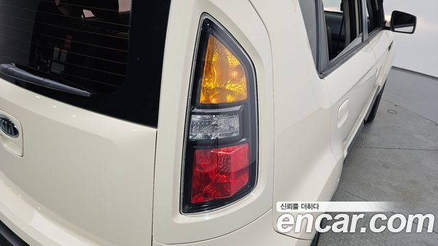 Kia Soul 2010 — photo 9