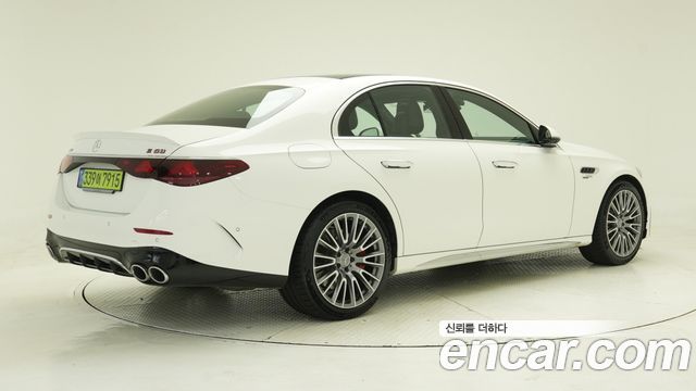 Mercedes-Benz E-Class 2025 — photo 2